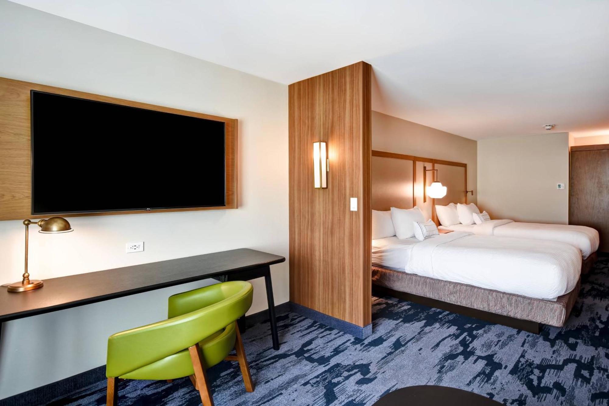 Fairfield Inn & Suites By Marriott Plymouth Exterior photo
